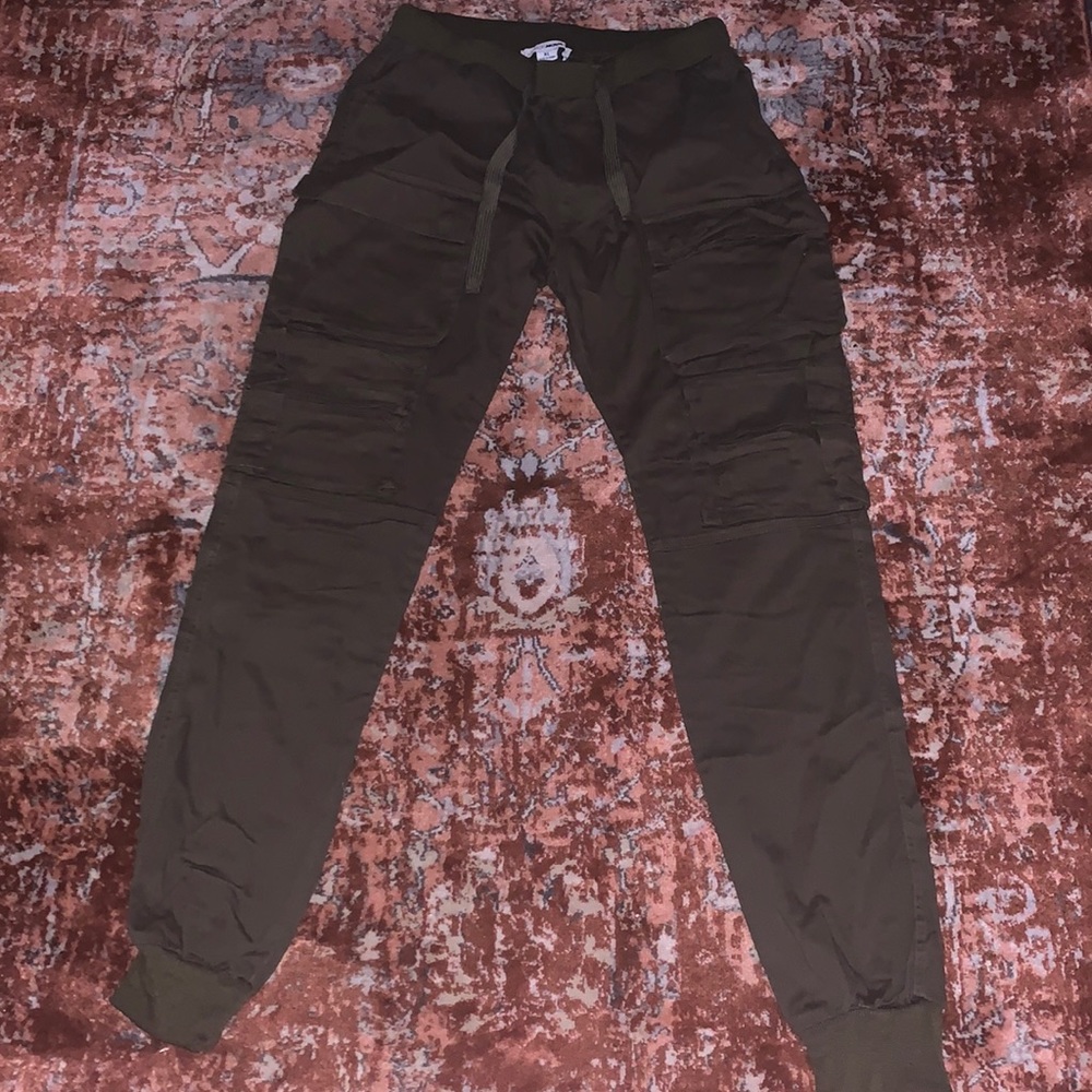 Fashion Nova men Khaki green jogger pants! Size XL